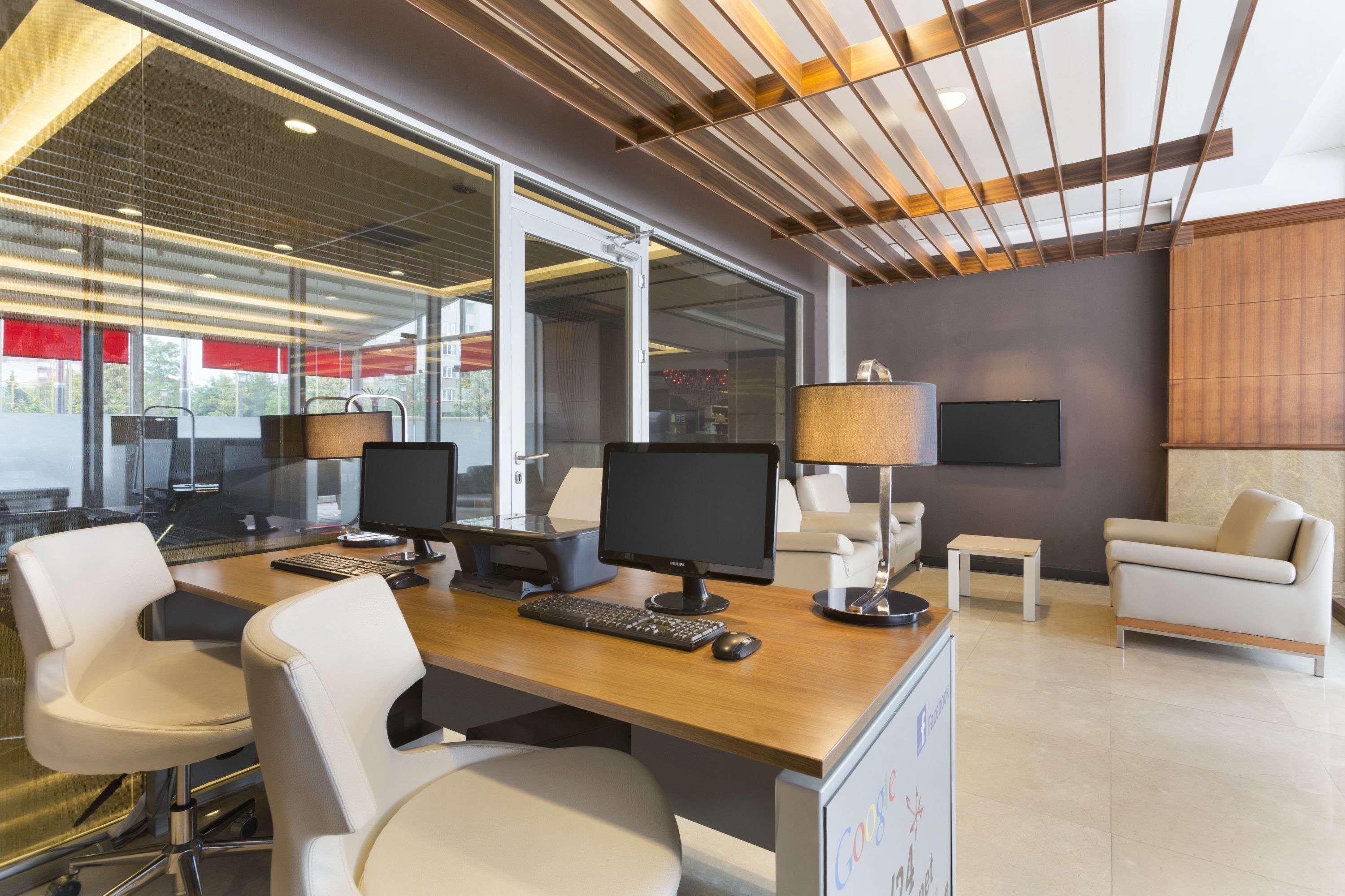 Ramada Plaza By Wyndham Izmit Hotel Kocaeli Bagian luar foto 3D interior rendering of a modern office