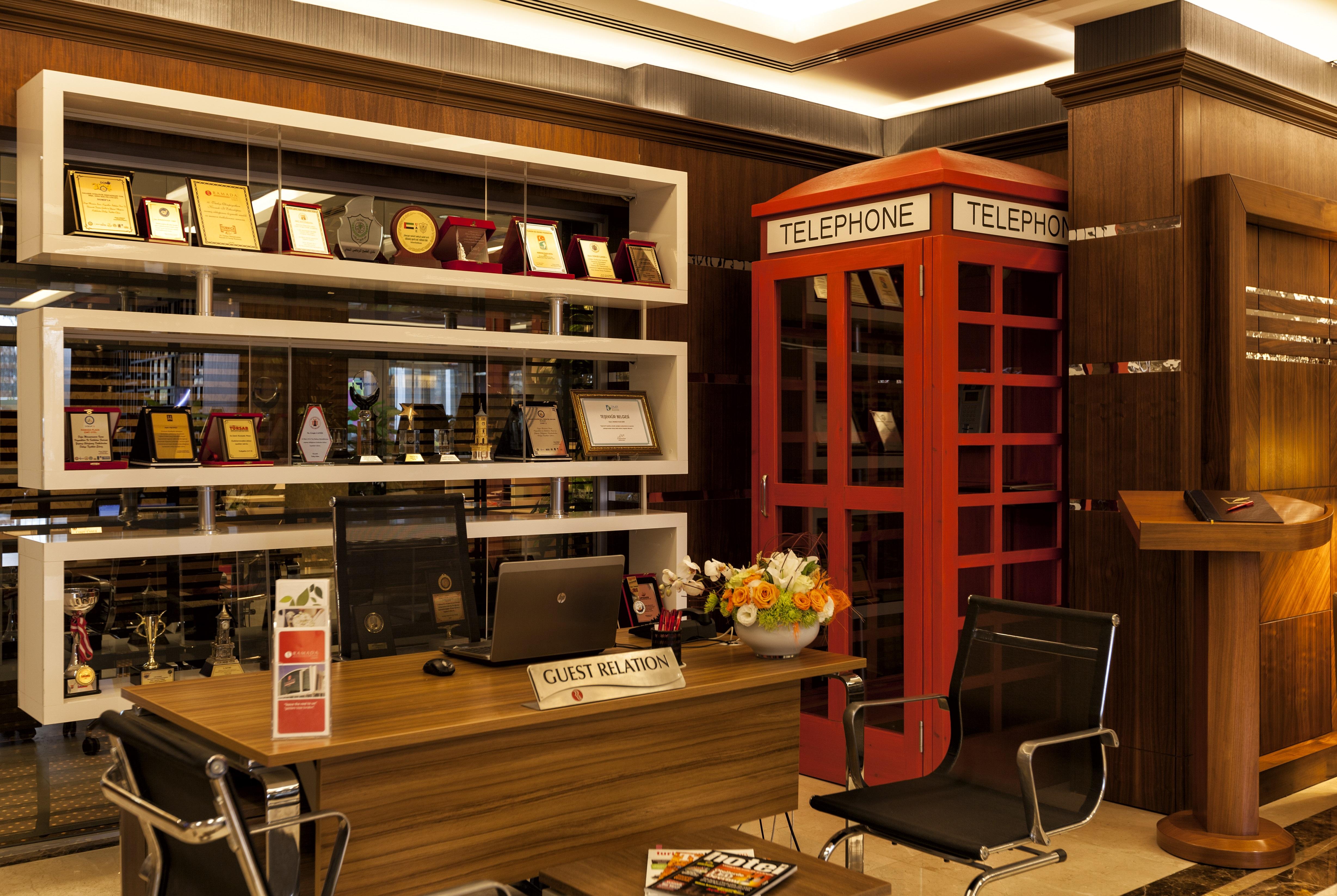 Ramada Plaza By Wyndham Izmit Hotel Kocaeli Bagian luar foto Reception